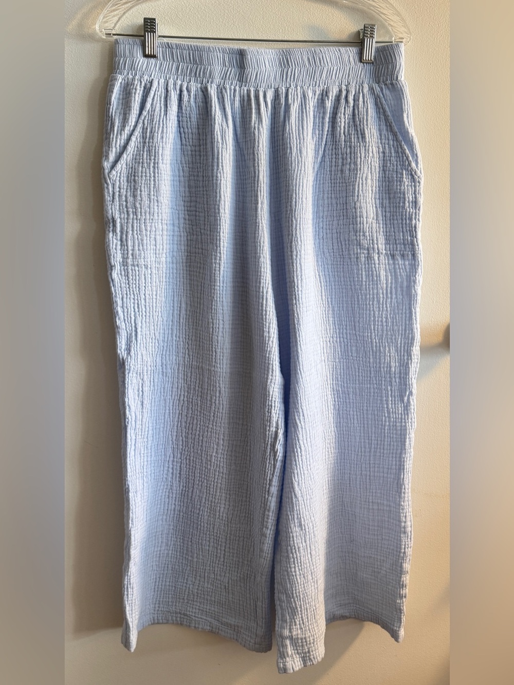 Saks Fifth Avenue 100% Cotton Light Blue Cotton Gauze Pull On Cropped Pants L